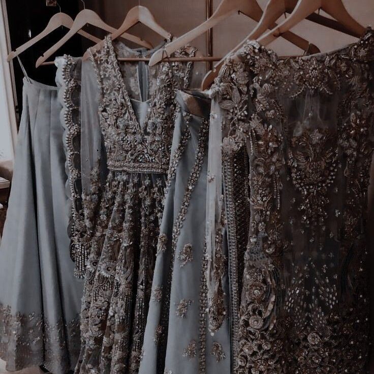Hanging lehenga